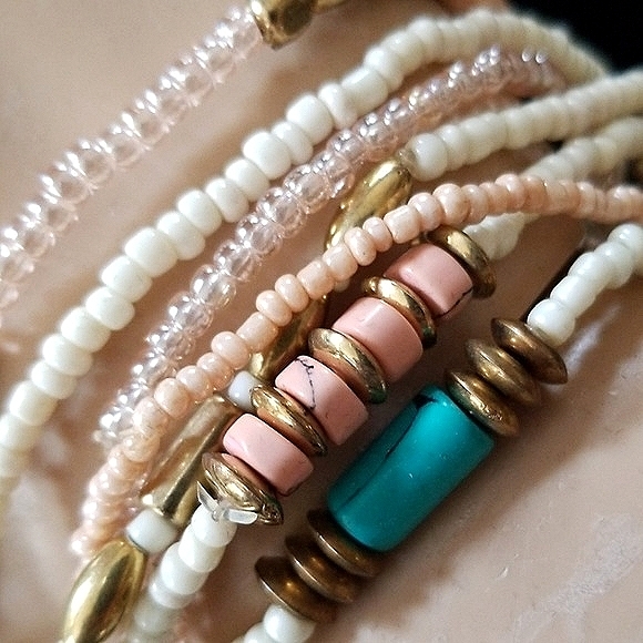 Vintage Boho Turquoise Coral Goldtone Beaded Stackable Stretch Bracelet Set - Picture 12 of 16